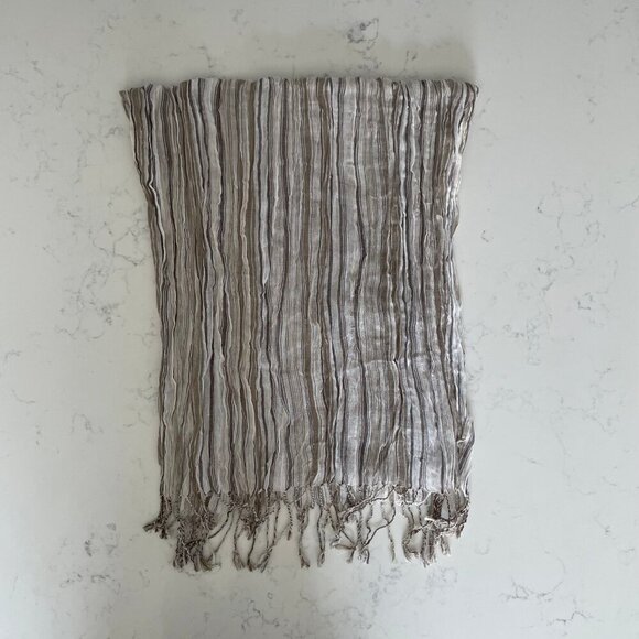 Neutral Lightweight Striped Fringed Wrap/Scarf Tan Cream Blk Sz OS - no tags - Picture 5 of 7